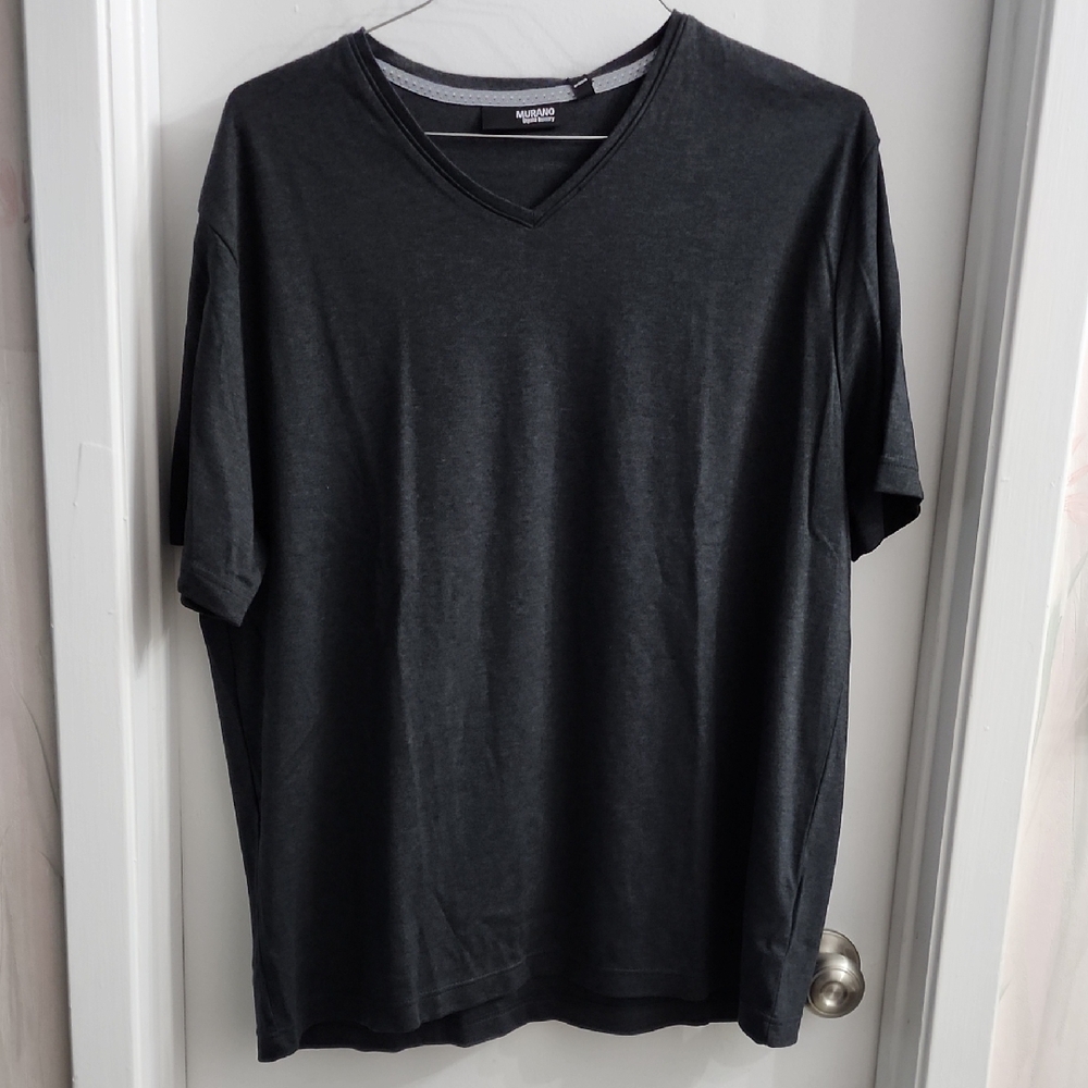 Murano Black Short Sleeve Tee V-Neck